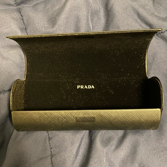 Thin Prada eyeglasses case - Picture 2 of 2
